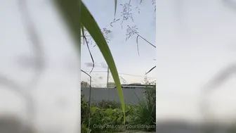 Anna aka arilaviee onlyfans spectacular slut strokes her clit