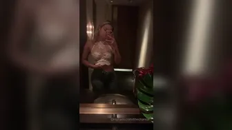 TheChantal onlyfans Black-haired confused pounds both holes