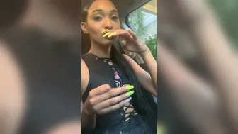 edwinacarlaisaac~1563246318~18046301017164681~1 Ass blonde blonde posing crustaceans and pizdoproebina shines