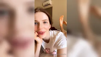 Reislin onlyfans Sexy model takes off her panties