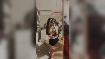 Reislin onlyfans loves to put fingers in forbidden places