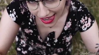 ManyVids - CharlieWebb Outdoor BJ and Facial 1080p