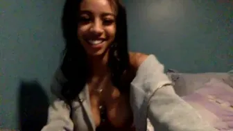 jadekoiii  chaturbate Sweet chick masturbates with sex toys