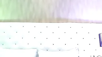 justbea  Solo Play with pussy