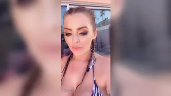 sophiedeevip  onlyfans Cute girls fuck every crevice