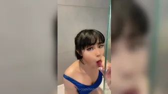 Nnnnekochan  onlyfans Fat bitch pulls wet pink hole