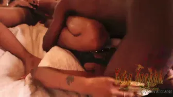 nevvycakes  onlyfans Sweet blondie fucks with a toy