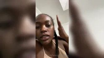 teresa aka TeresaLavae2 aka teresaltwerk  onlyfans shows ass standing shrimp