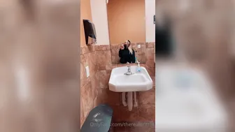 TheRealBrittFit  onlyfans The chick in stockings jerks off the ass