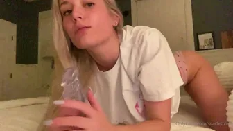 Scarlett noir  onlyfans Busty beauty fucks her cap 2022 cam show