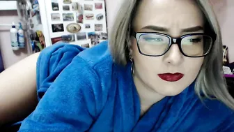 asweetteacher  Screaming Orgasm in Webcam chat