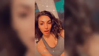 djdarciedolce  onlyfans busty cutie showed the cap