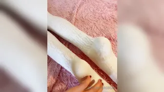 tsunderebean  onlyfans Beautiful bitch enjoys cunnilingus