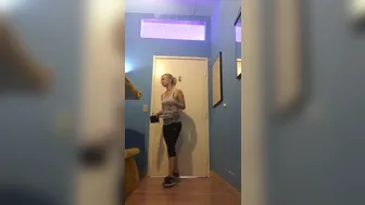 baileybrookeofficial  onlyfans Big breasted bitch gently caresses her cunt