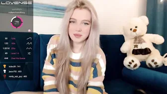 small_blondee_2022-02-11