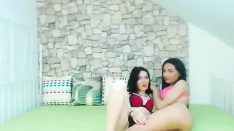 iammonik  Fucks himself standing in front of the camera