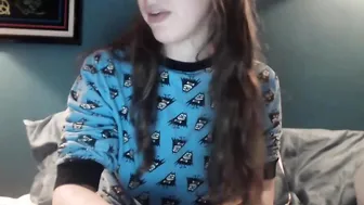 amyrae  chaturbate hairbrush show