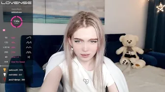 small_blondee_2022-03-03