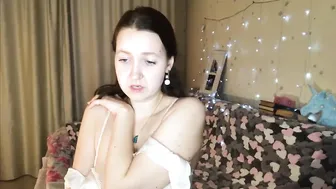 angela_devona_2022-03-04