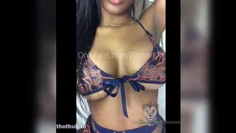 Zienna Brooks aka sushi aka ziennaxxx onlyfans Masturbates the cap behind the cash register