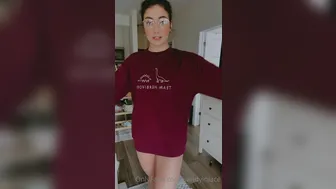 SandyInLace onlyfans Thinty passionately pulls the cap