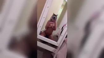 laceykingxo onlyfans Dick shows off her shaved cunt