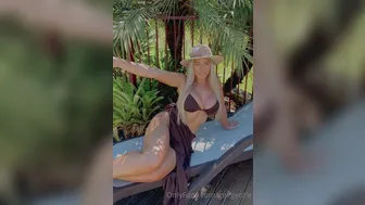 Gee Gentle aka onlyfans Black haired babe puts big tits