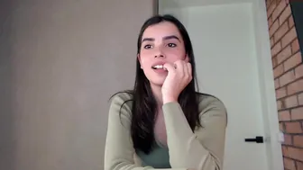 nika_la 18-April-2022 1845_webcam chaturbate 2022