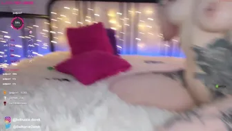 [chaturbate.com] bethanie_derek 23.05.2022 couple_webcam part 3