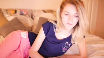 kirsten_xxx  webcam loony fucking show