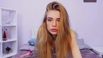 isabelaprincess naked & dildo fucking