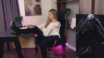 Watch alliesynn 26.02.2022 1100_female_chaturbate_5_