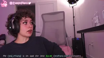 Watch evelynpiers 10-july-2022 0350_female_chaturbate_2_2