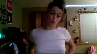 Watch carlydrake 01-june-2022 0914_female_chaturbate_5