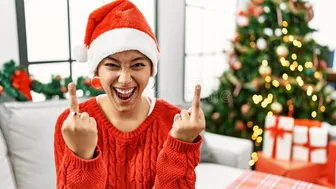 Amy_f licking tits show 3