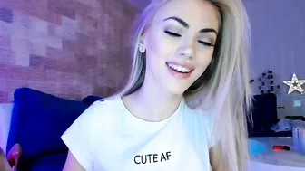 vivianishere  Beautiful clitoris