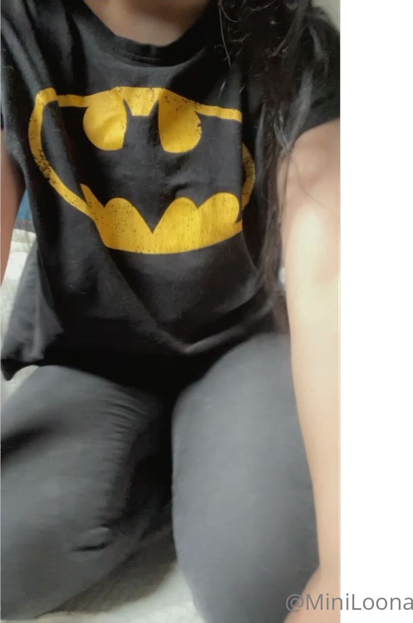 Mini Loonaa aka miniloonaa aka miniloona onlyfans 9_03_2022 webcam masturbation - camHUB.cc