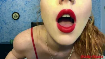 Arietta Adams aka ariettaadamsxxx onlyfans mama is cumming heavily