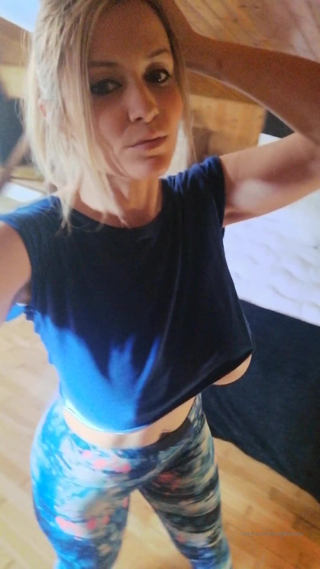 Liliana art modeling