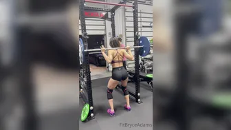 fitbryceadams onlyfans hot bitch posing in fr