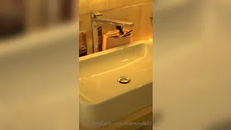 diamond onlyfans tattooed bitch shows small tits