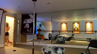 sunny_daze904 chaturbate predatory panther craves to cum in the process of jerking