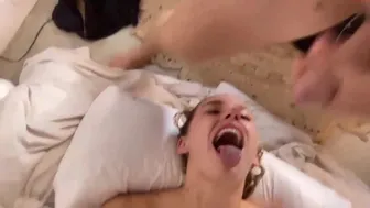 halli_n_lover 24-september-2022 08:11 ticket show slut