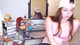 _heytheredelilah 17-october-2022 webcam pretty bitch