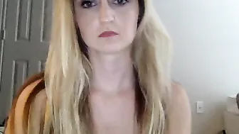 annastasia21  lost control and fuck her self