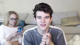 thejohnnystone  webcam shaking ass