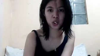 pilya  Fucks her finger