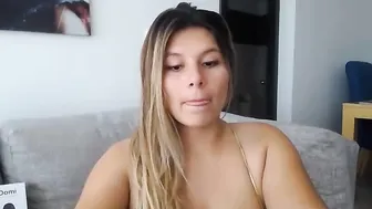 nemisha  Fucks her pussy for tokens