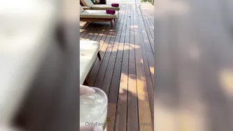 OnlyFans.2022.ScarlettKissesxo.Holiday.Fuck.XXX.2160p.MP4-P2P