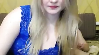 juicycoup  Deeply fucks herself in front of the camera